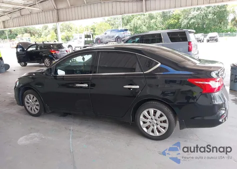 2017 Nissan Sentra S z USA, uszkodzony, nr VIN 3N1AB7AP5HY353499